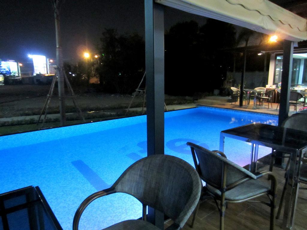 Life Grand Chiang Mai Ξενοδοχείο Εξωτερικό φωτογραφία