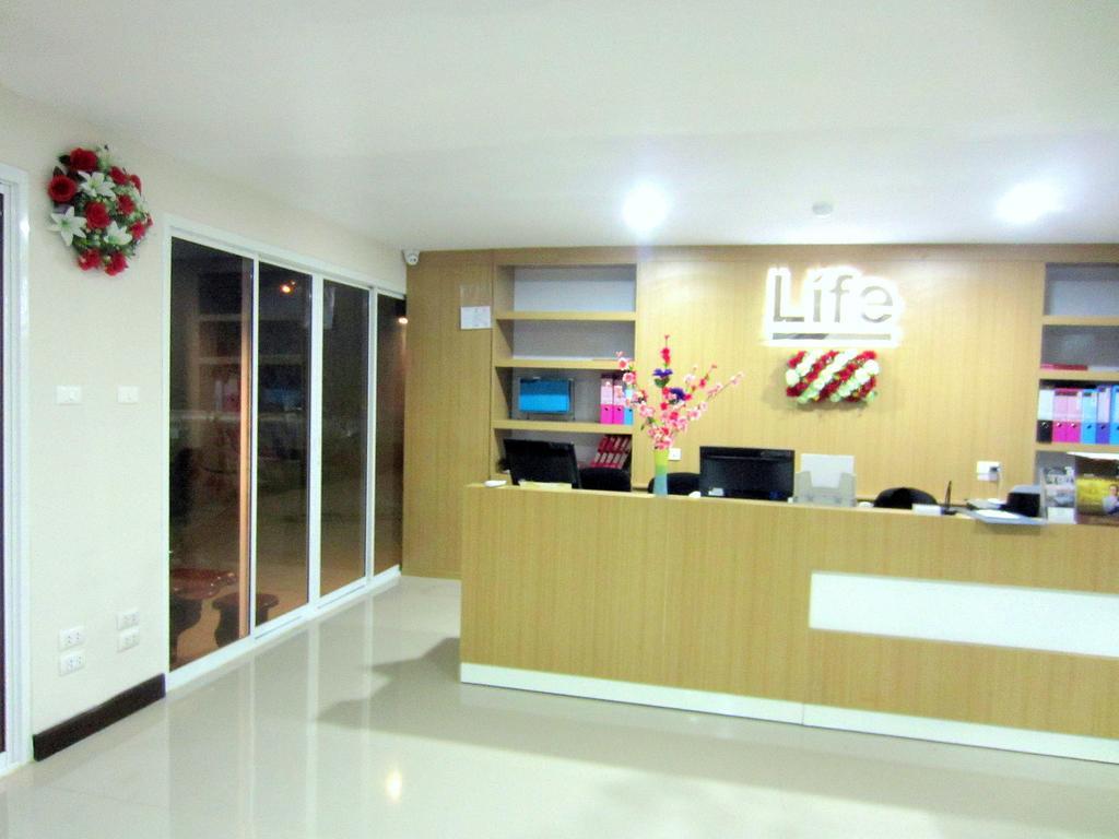 Life Grand Chiang Mai Ξενοδοχείο Εξωτερικό φωτογραφία
