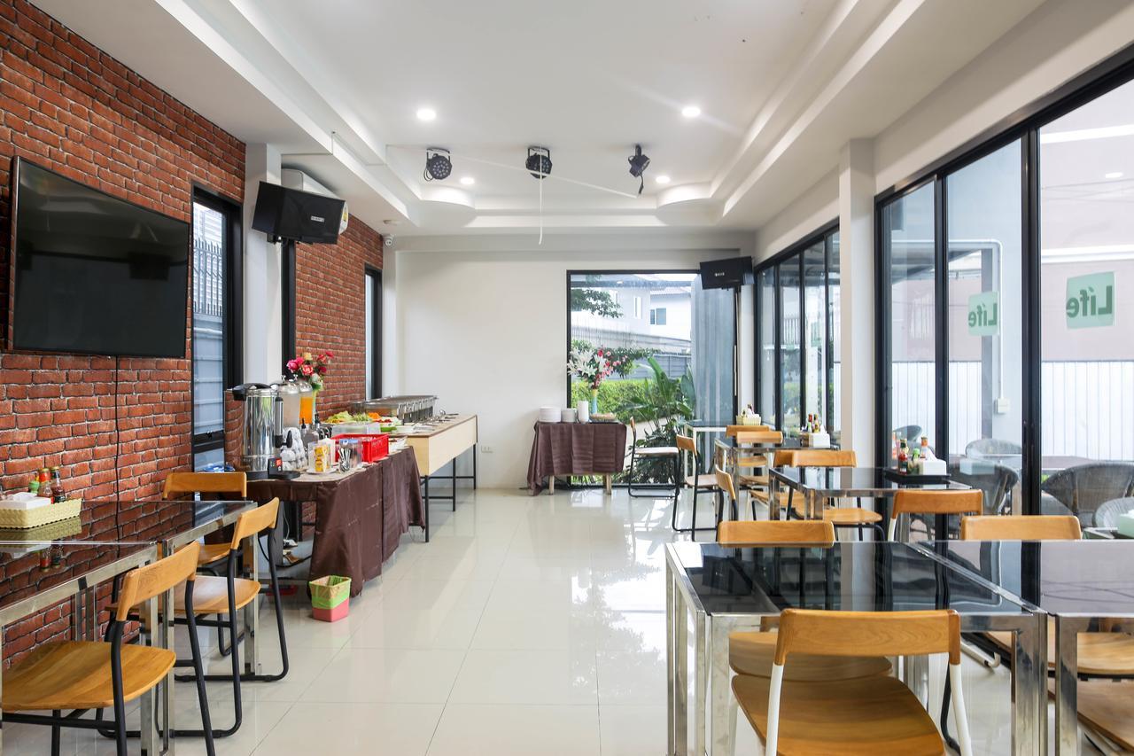Life Grand Chiang Mai Ξενοδοχείο Εξωτερικό φωτογραφία
