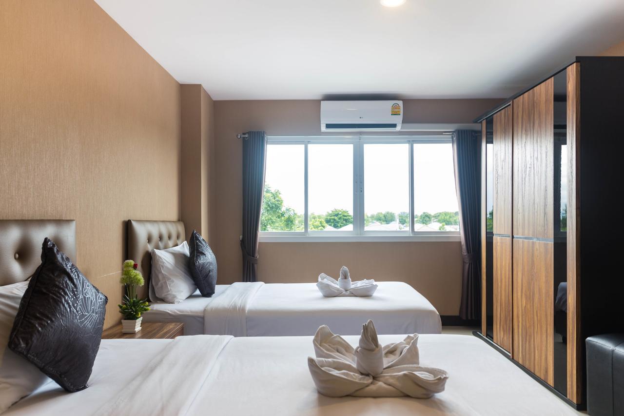 Life Grand Chiang Mai Ξενοδοχείο Εξωτερικό φωτογραφία