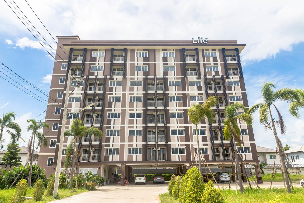 Life Grand Chiang Mai Ξενοδοχείο Εξωτερικό φωτογραφία
