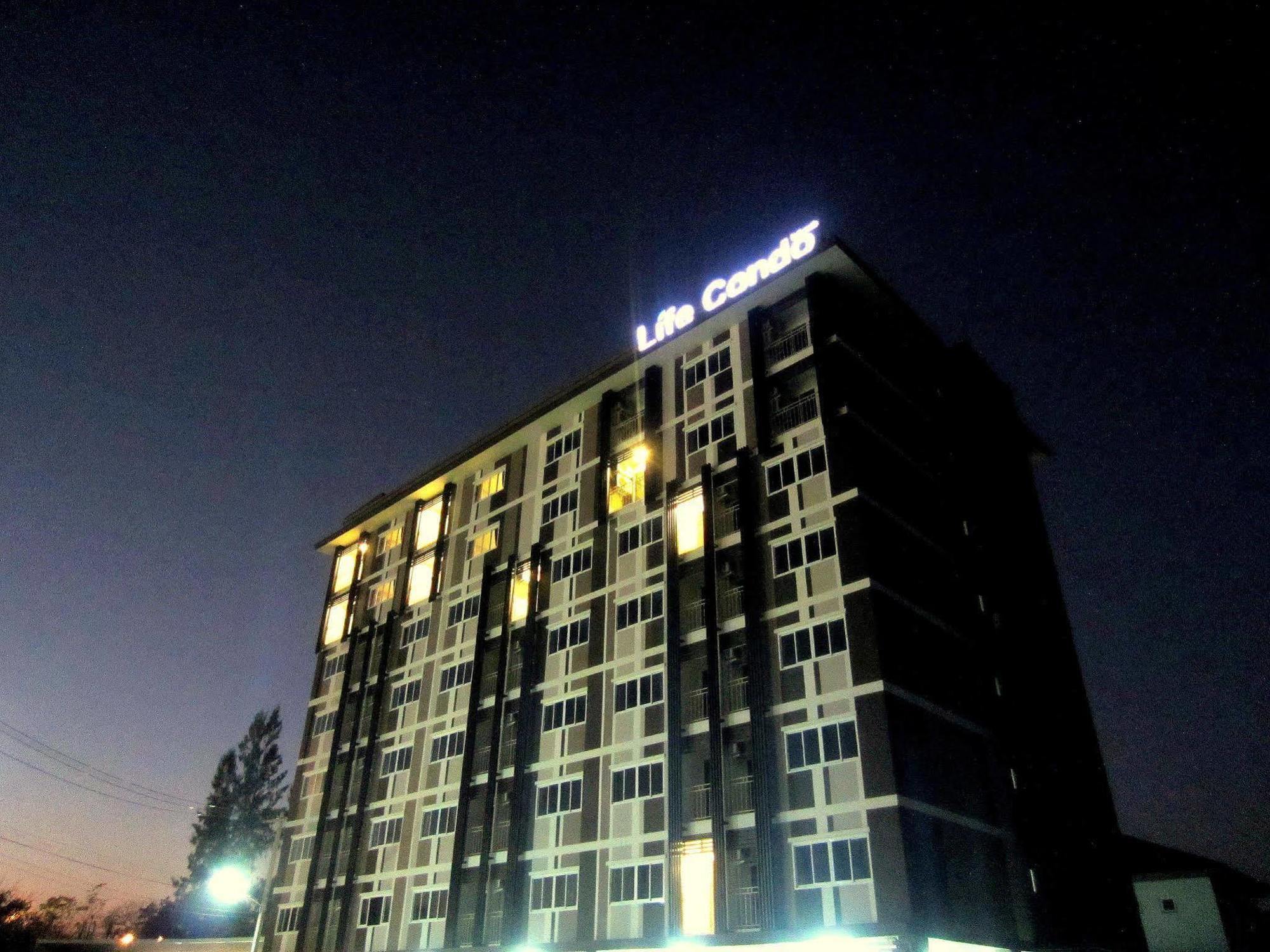 Life Grand Chiang Mai Ξενοδοχείο Εξωτερικό φωτογραφία